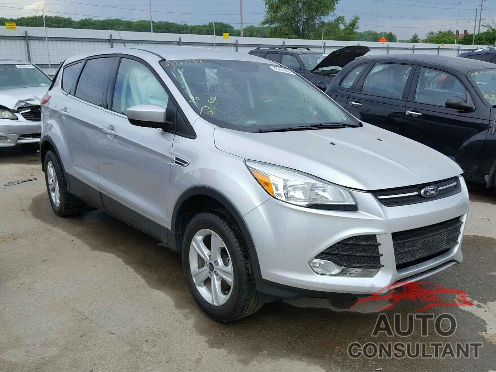 FORD ESCAPE 2016 - 1FMCU0G72GUC10831