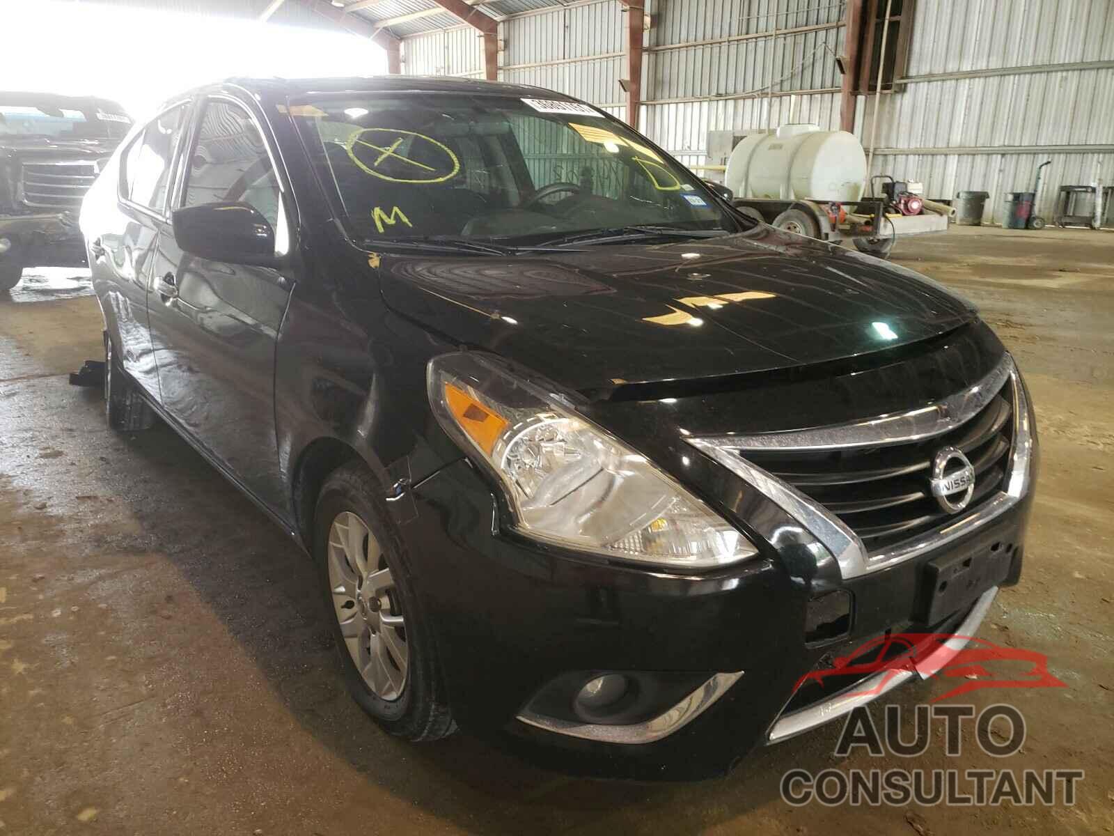 NISSAN VERSA 2018 - 3N1CN7AP7JL876381