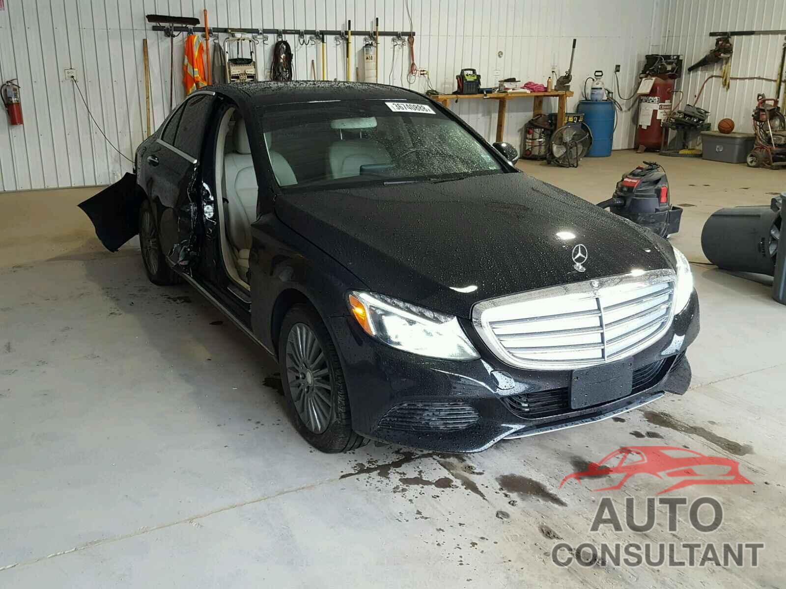 MERCEDES-BENZ C300 2015 - 55SWF4KB0FU036083