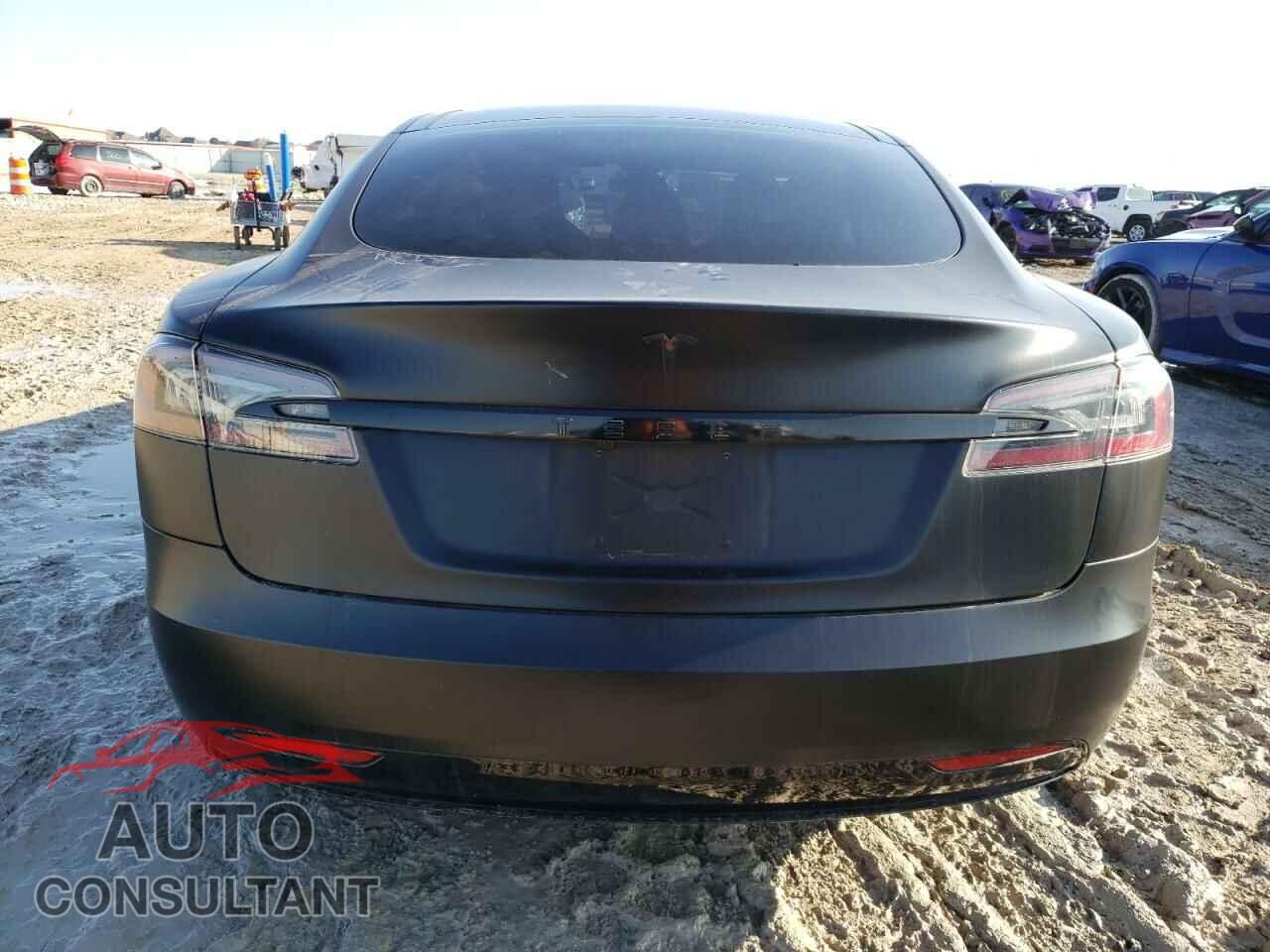 TESLA MODEL S 2016 - 5YJSA1E21GF143640
