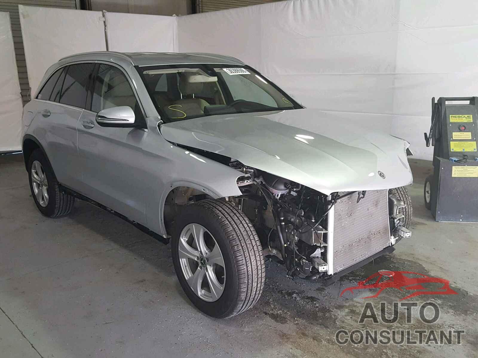 MERCEDES-BENZ GLC 300 4M 2018 - WDC0G4KB1JV020547