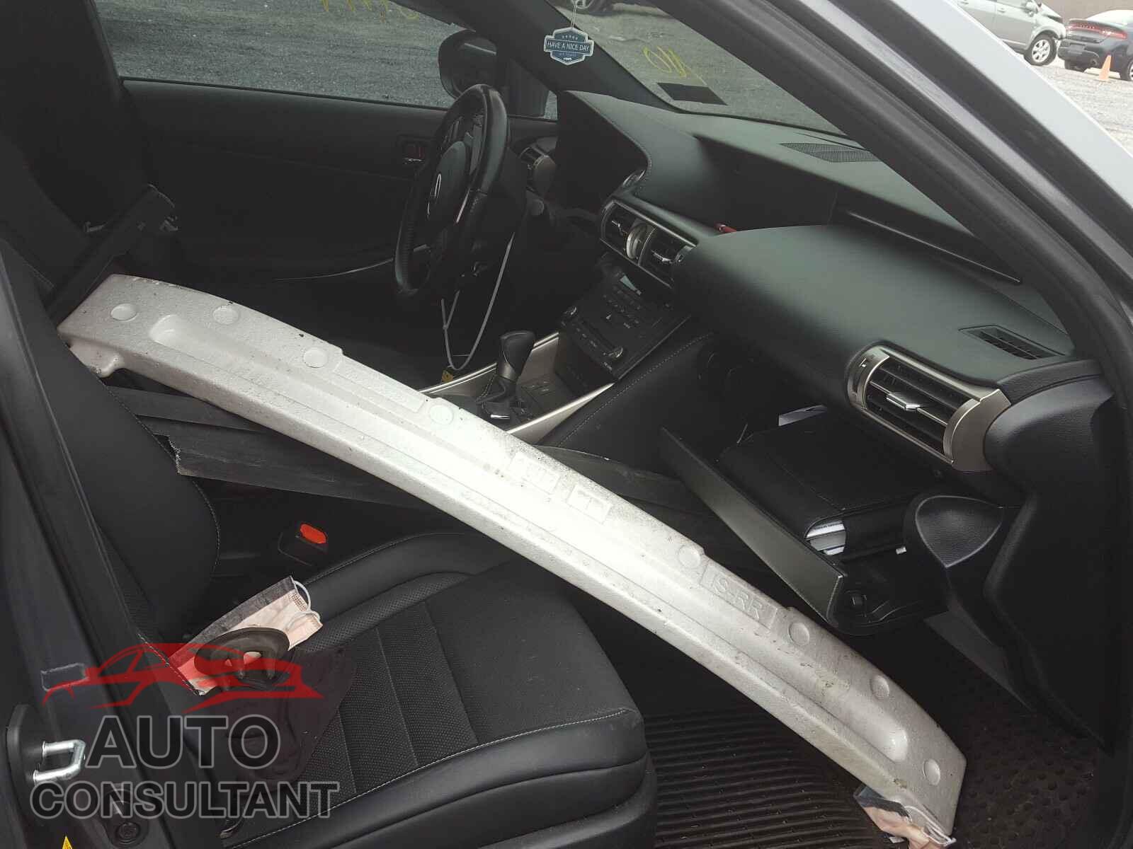 LEXUS IS 2016 - JTHCE1D26G5012004
