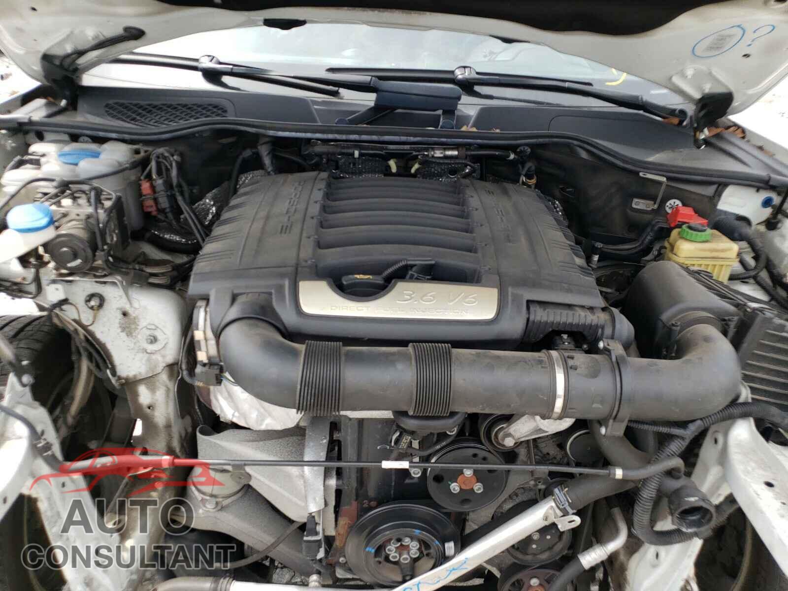 PORSCHE CAYENNE 2016 - WP1AA2A22GKA09177