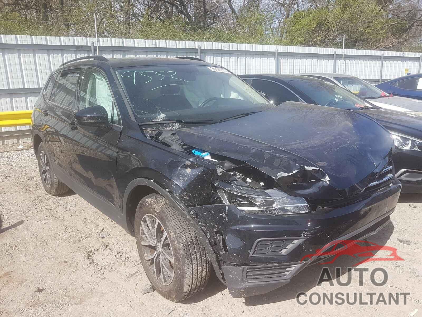VOLKSWAGEN TIGUAN 2019 - 3VV2B7AX5KM200462