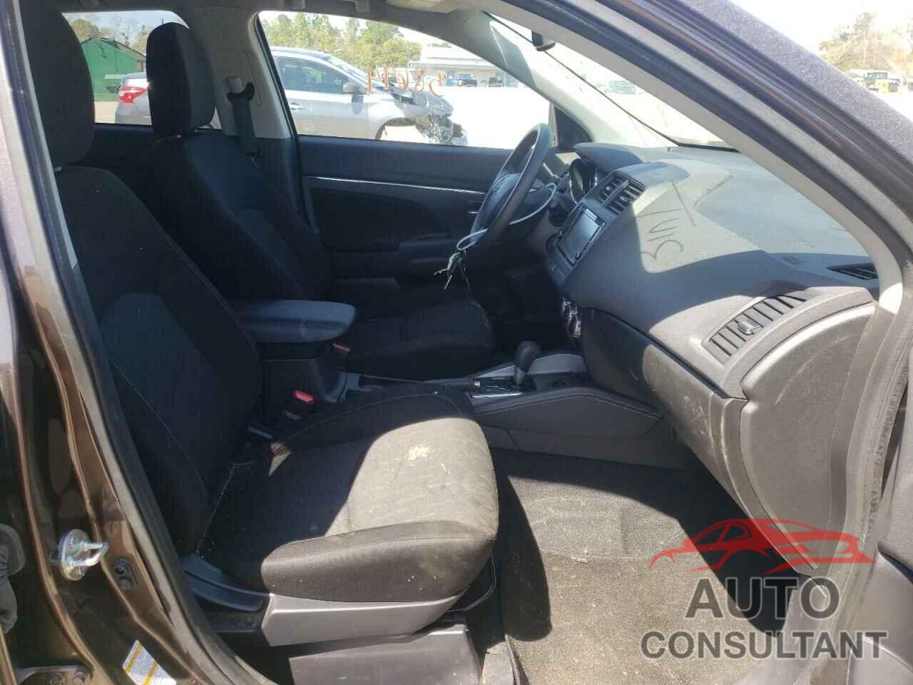MITSUBISHI OUTLANDER 2021 - JA4APUAU4MU002481