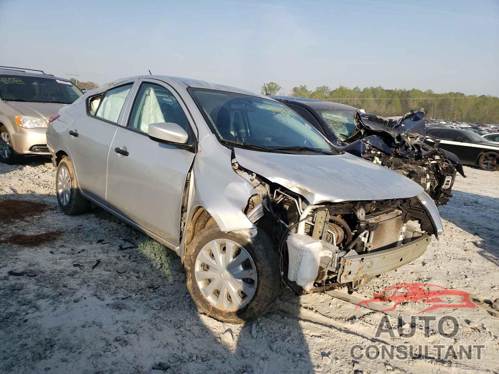 NISSAN VERSA 2017 - 3N1CN7AP5HL897207