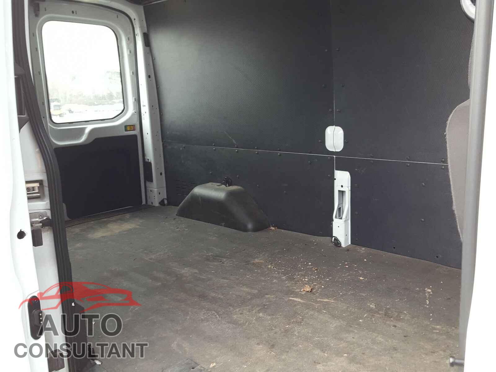 FORD TRANSIT CO 2019 - 1FTYR2CM2KKB07920