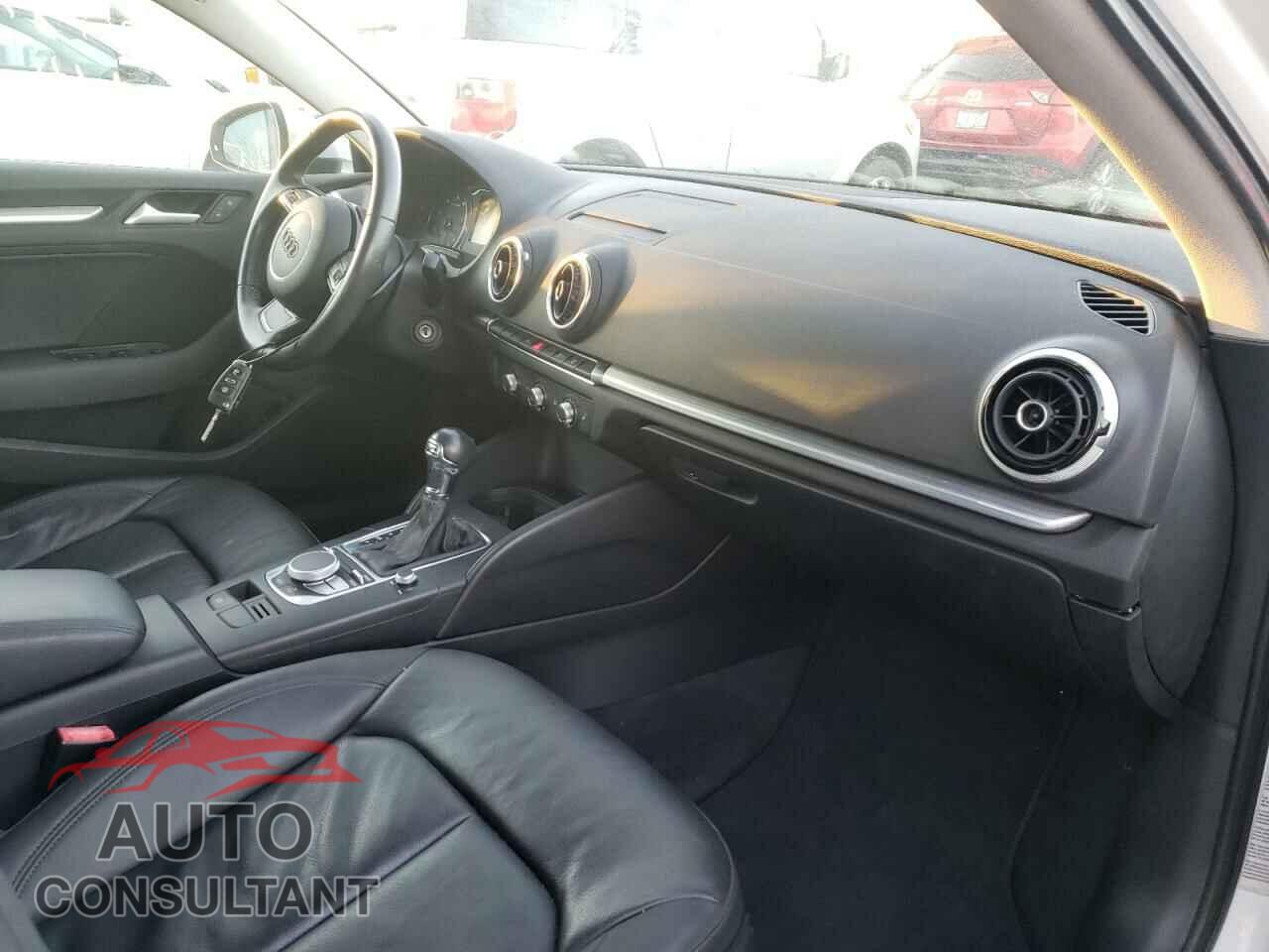 AUDI A3 2015 - 3TMCZ5ANXKM236018