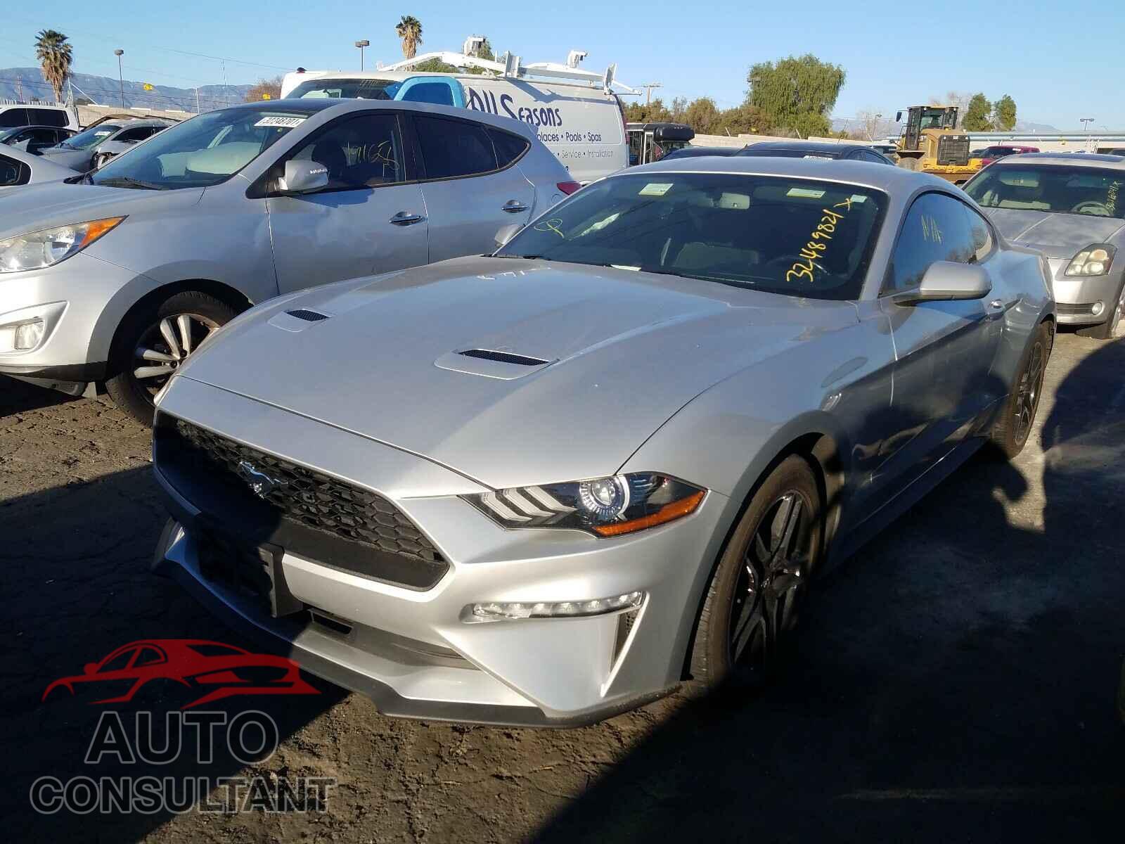 FORD MUSTANG 2018 - 1FA6P8TH4J5159992