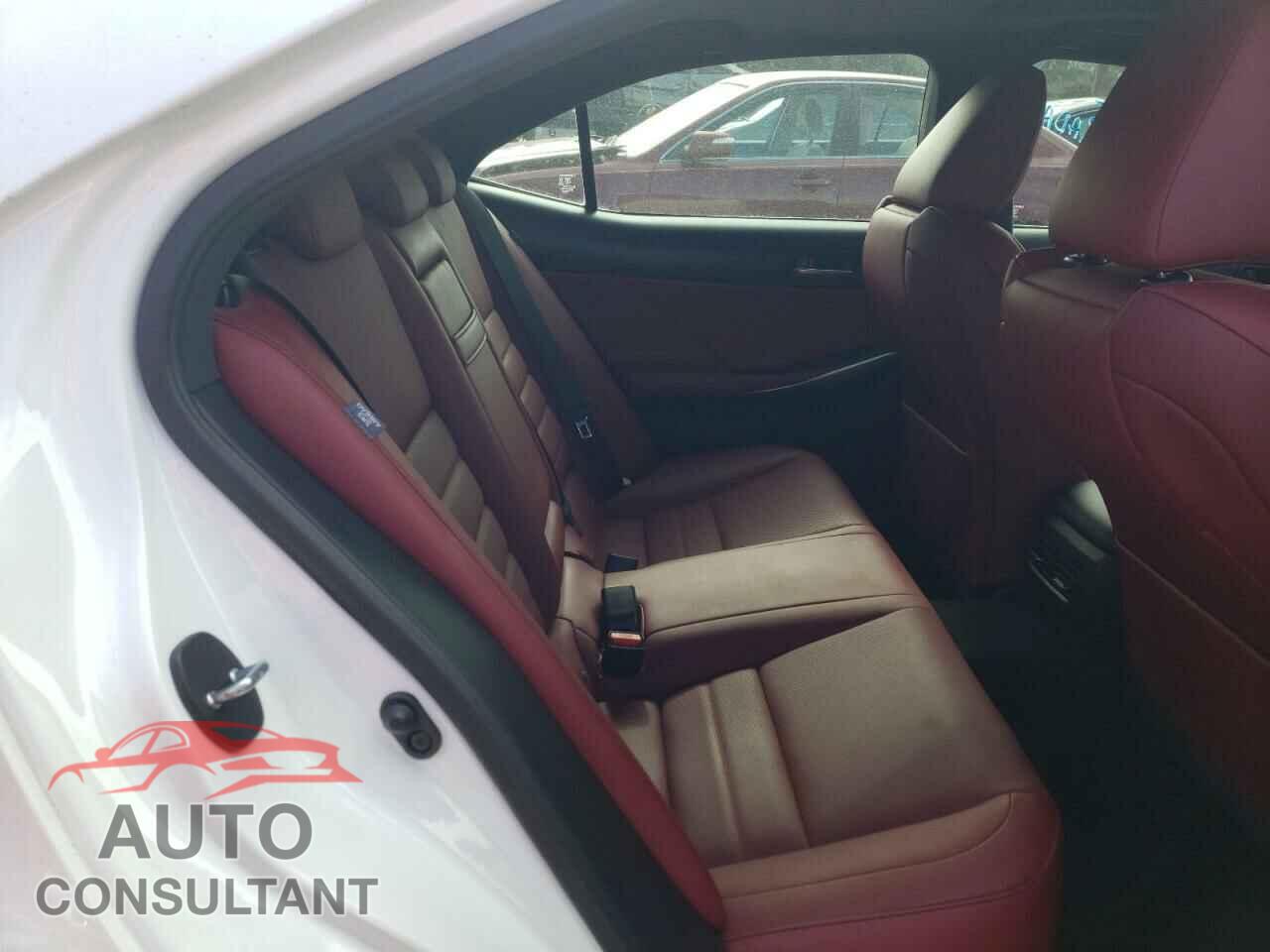 LEXUS IS 2019 - JTHBA1D25K5093657