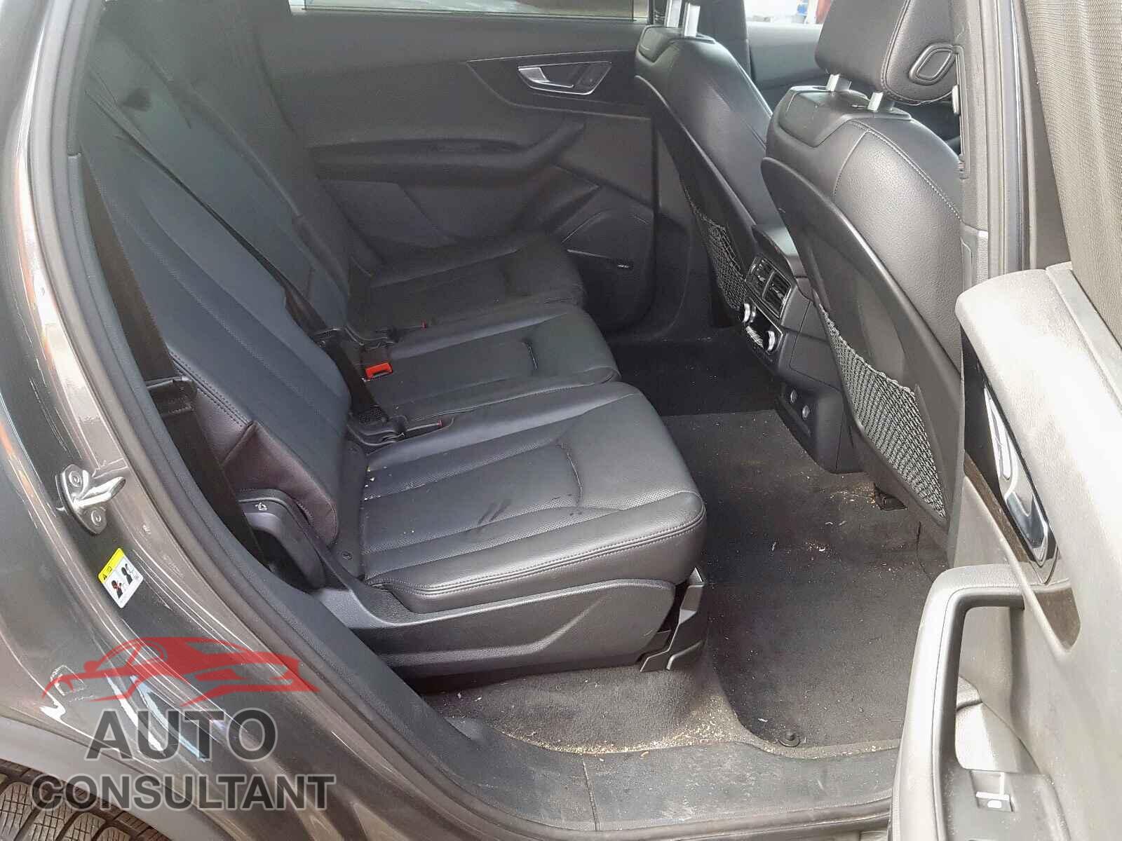 AUDI Q7 2019 - 2HGFC2F64LH566222