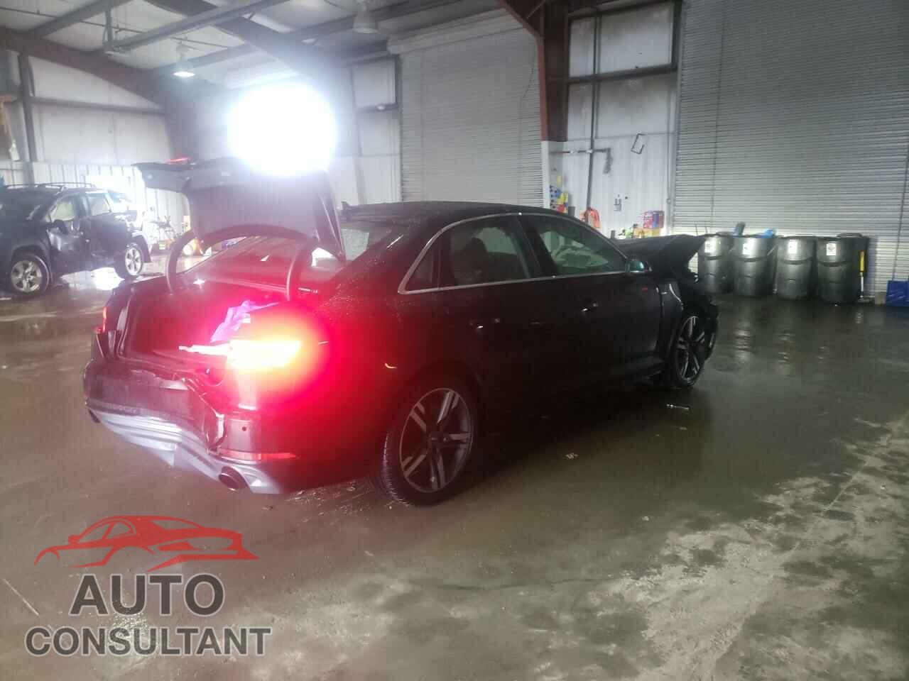 AUDI A4 2018 - WAUENAF47JA144435