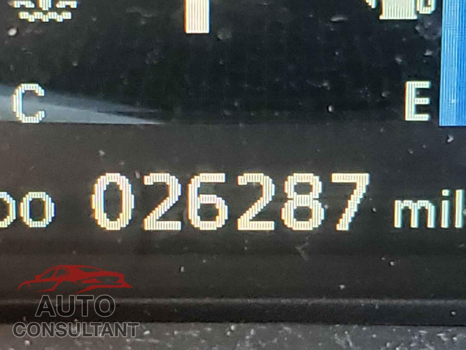 MITSUBISHI OUTLANDER 2018 - JA4AR3AU5JU005437