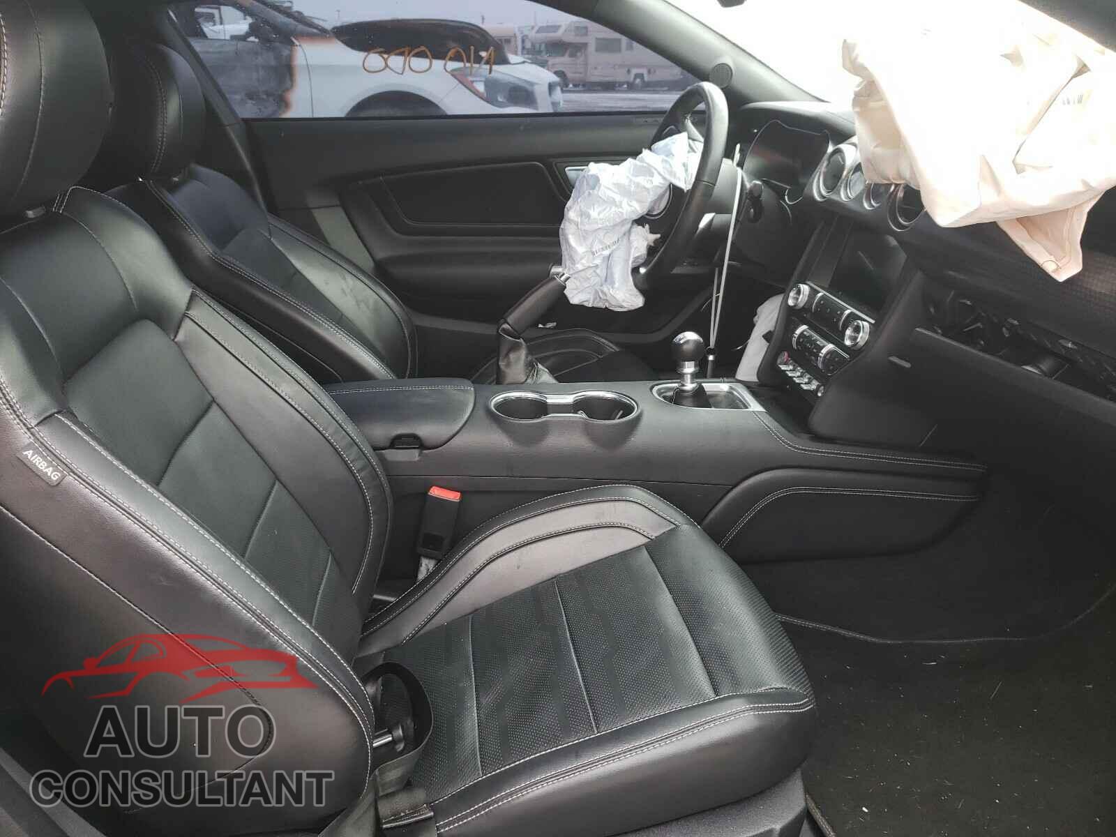 FORD MUSTANG 2020 - 1FA6P8CF2L5118262