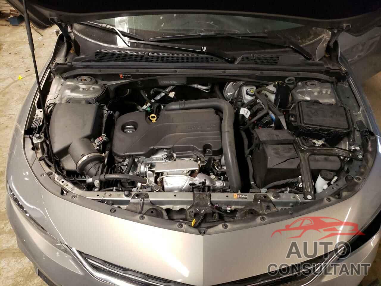 CHEVROLET MALIBU 2018 - 1G1ZD5ST0JF211383