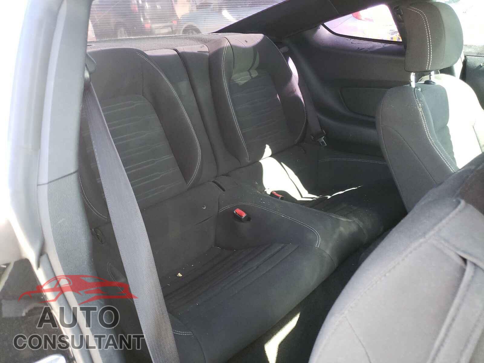 FORD MUSTANG 2016 - 1FA6P8TH9G5237515