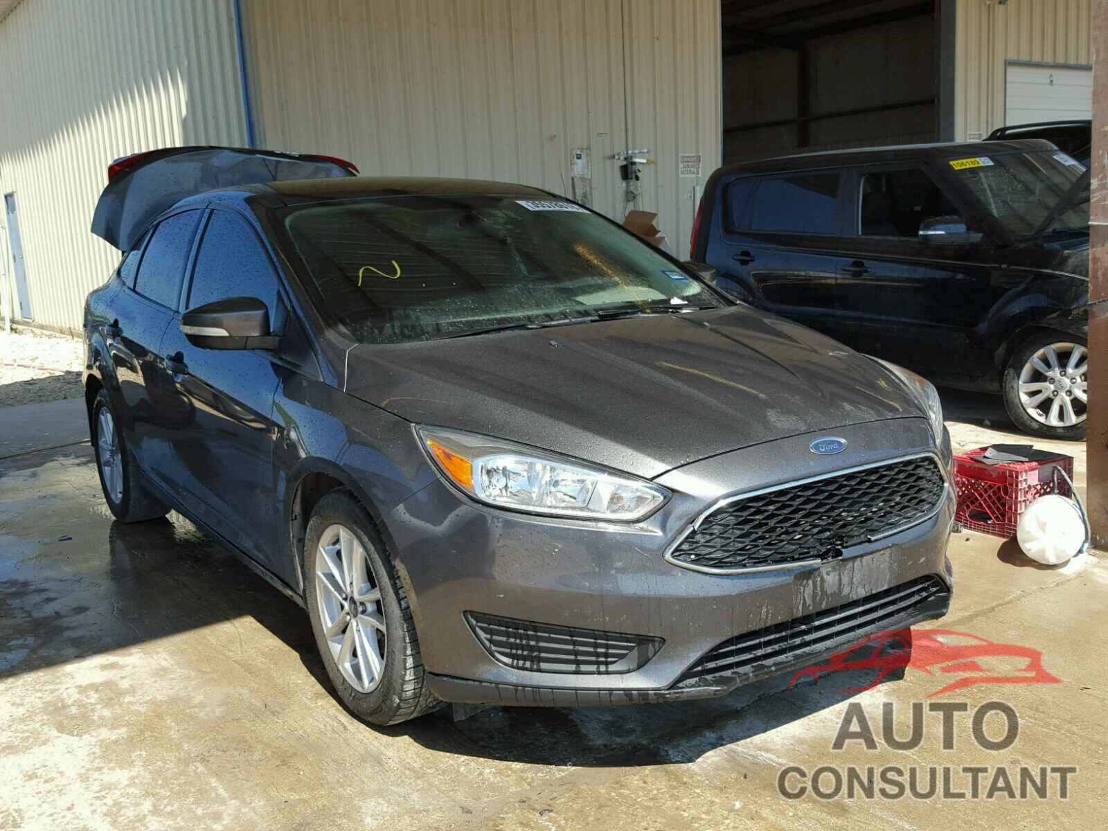 FORD FOCUS 2015 - 1FADP3F27FL261047