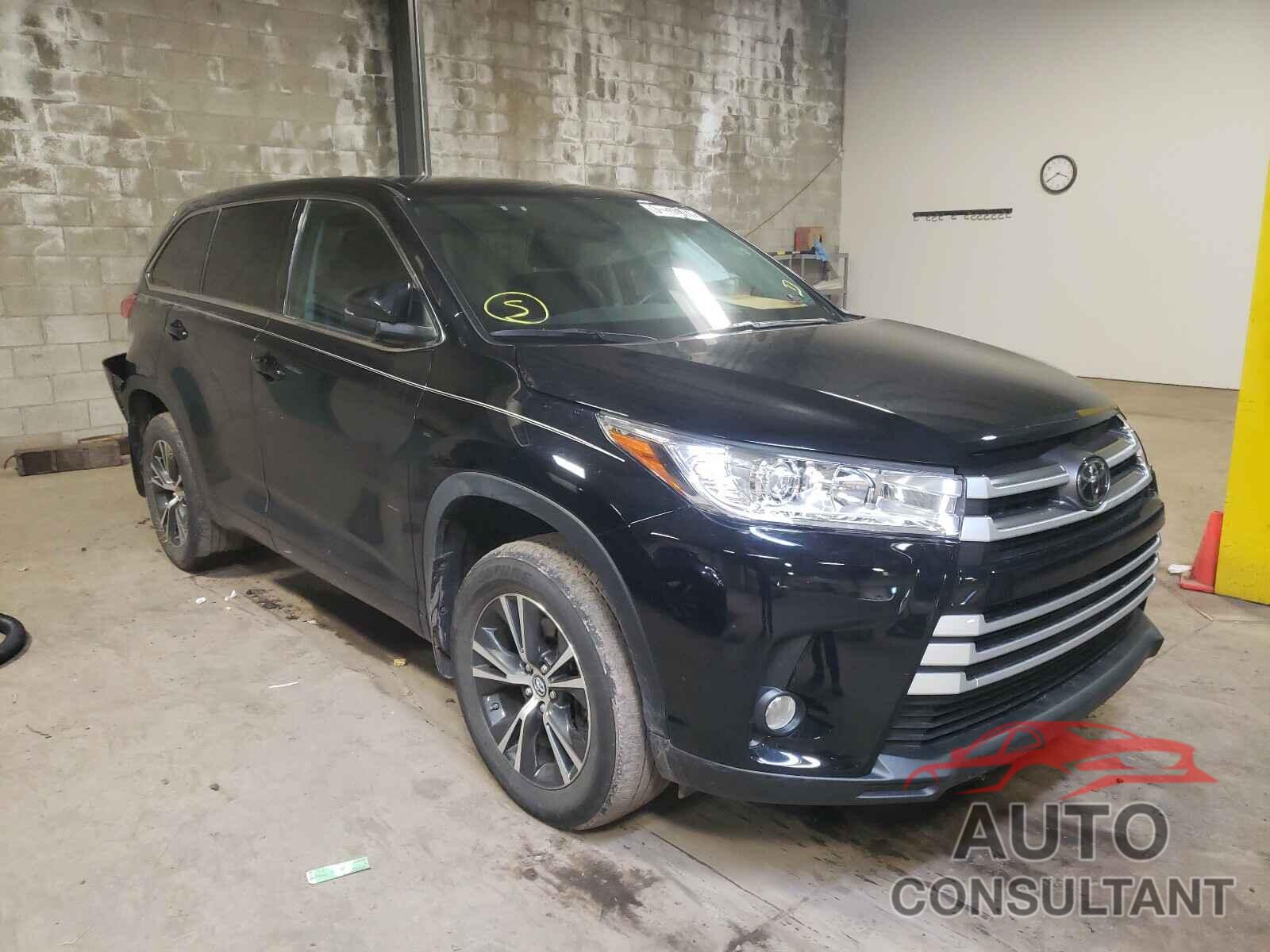 TOYOTA HIGHLANDER 2018 - 5TDBZRFH3JS888256