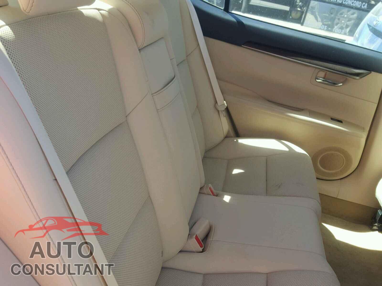 LEXUS ES350 2015 - JTHBK1GG2F2209795