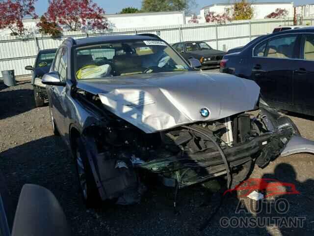 BMW X1 2015 - WBAVL1C53FVY38512