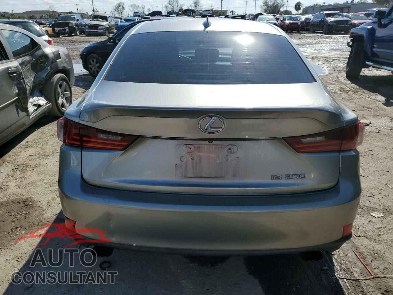 LEXUS IS 2015 - JTHBF1D21F5053213