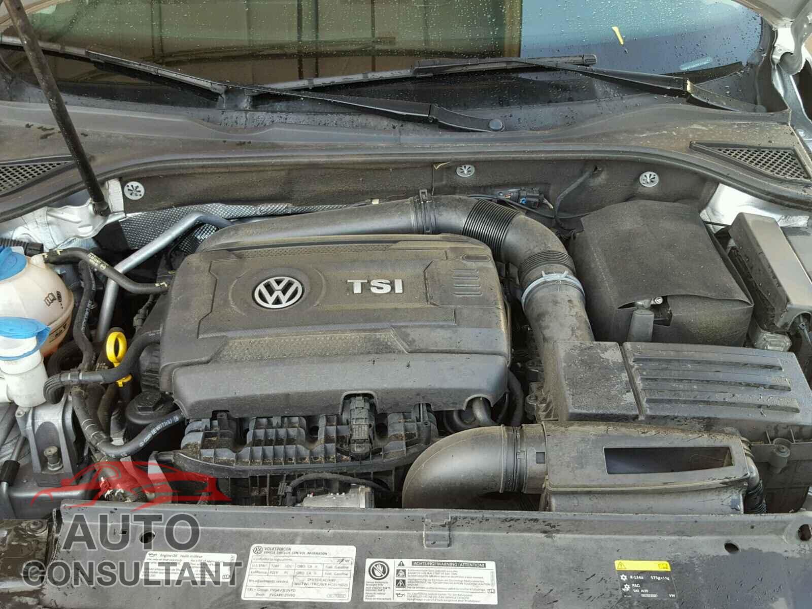VOLKSWAGEN PASSAT 2015 - 1VWAT7A37FC114899