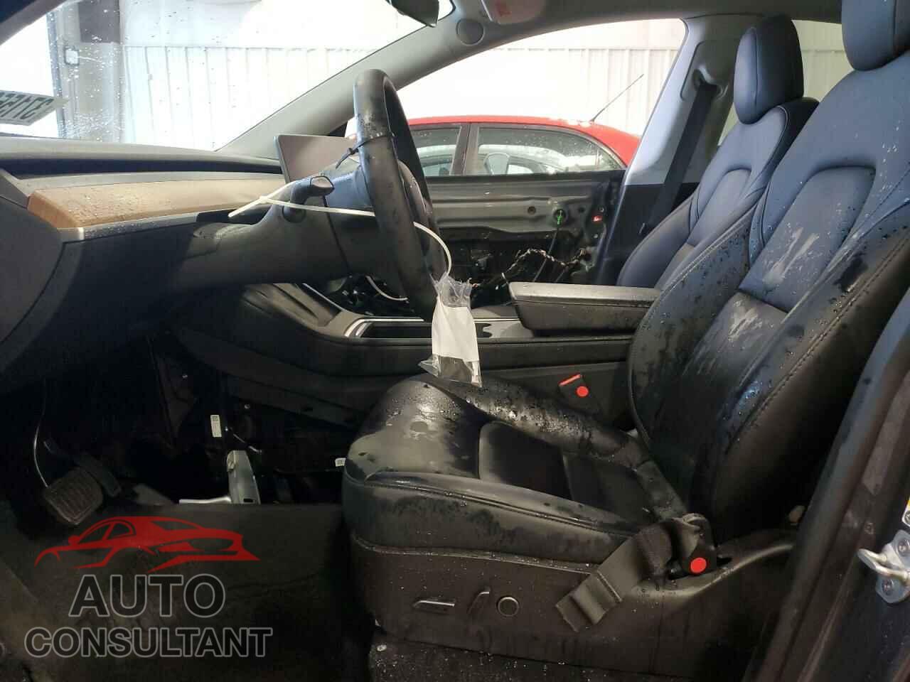 TESLA MODEL Y 2023 - 7SAYGAEE8PF610302