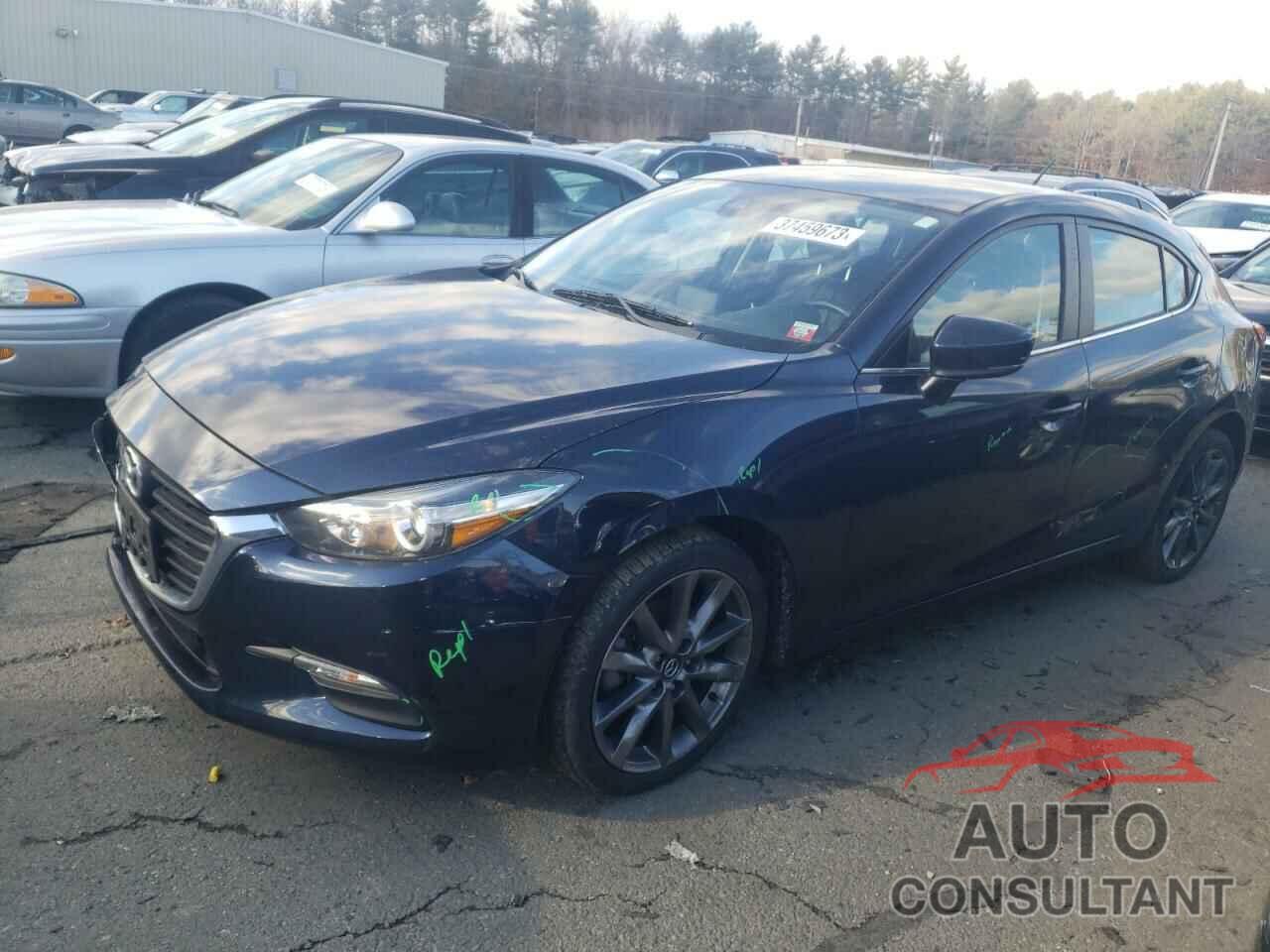 MAZDA 3 2018 - 3MZBN1L33JM209007