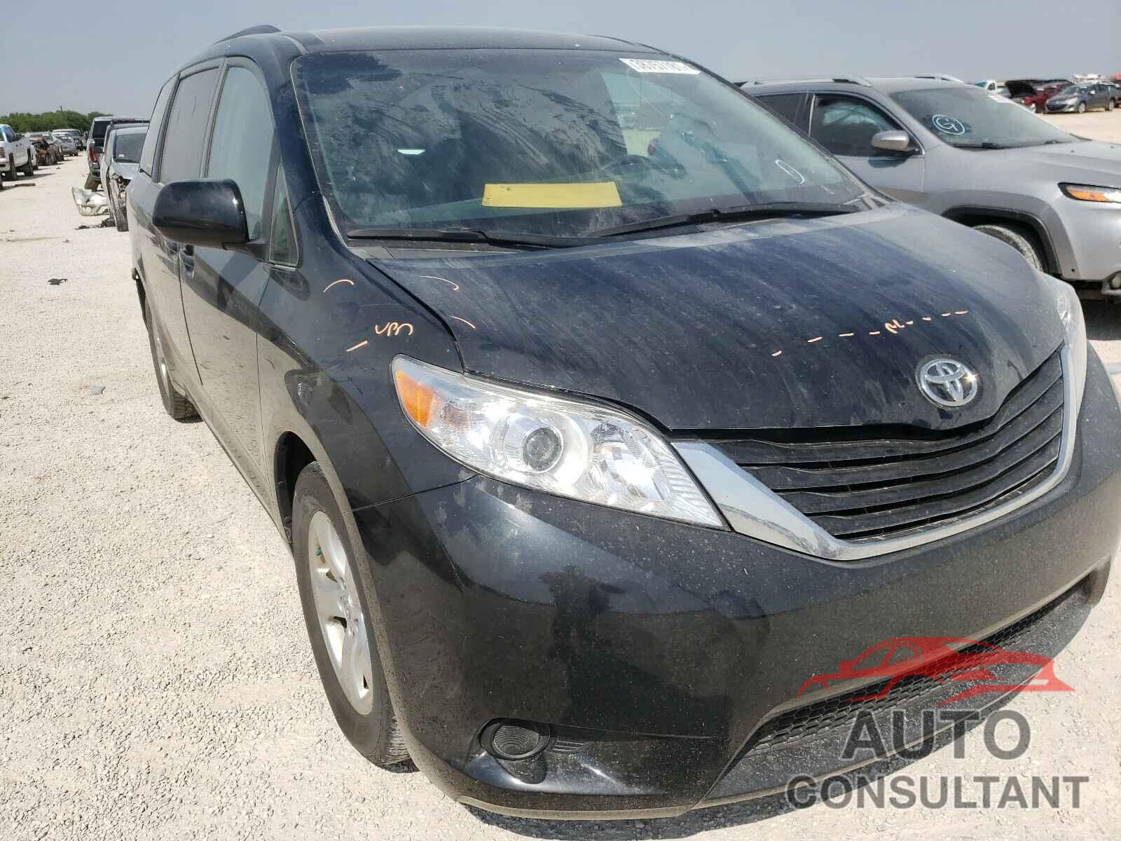 TOYOTA SIENNA 2017 - 5TDKZ3DC3HS821946