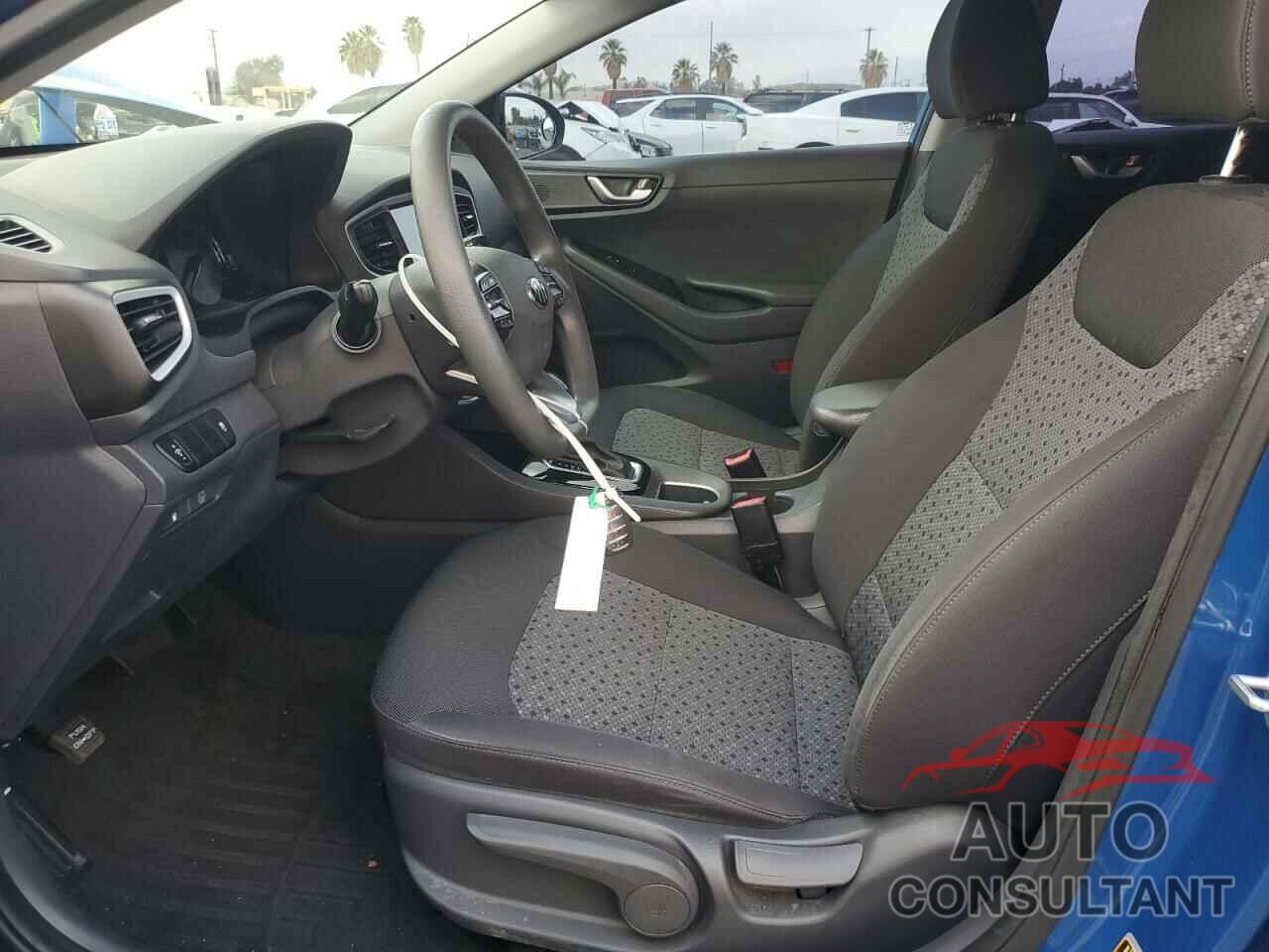 HYUNDAI IONIQ 2018 - KMHC65LC5JU061056