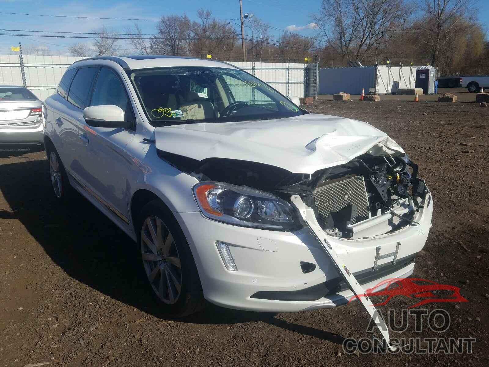 VOLVO XC60 2017 - YV440MRU0H2111241