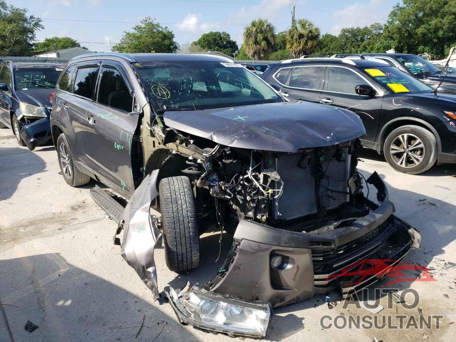 TOYOTA HIGHLANDER 2019 - 5TDKZRFH5KS310192