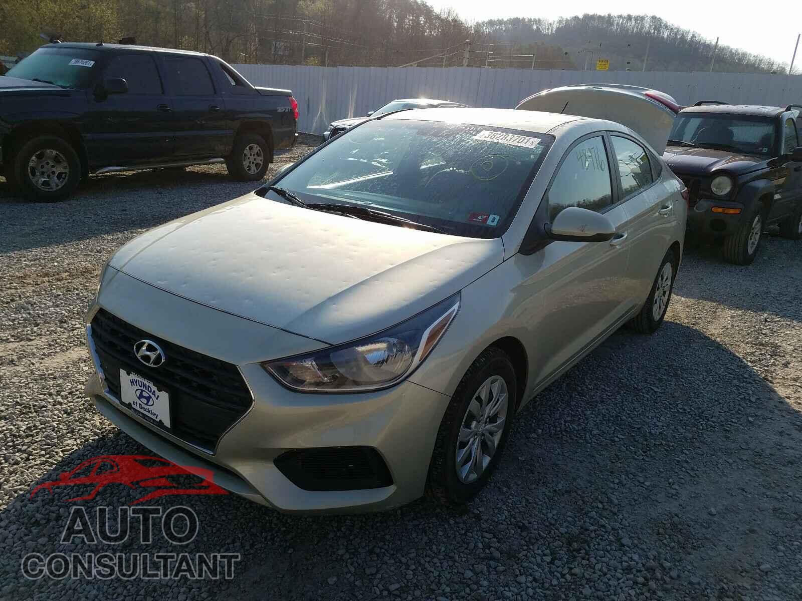 HYUNDAI ACCENT 2018 - 3KPC24A3XJE010177