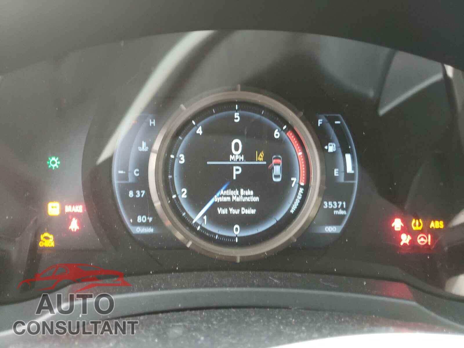 LEXUS IS 2017 - JTHBA1D22H5061614