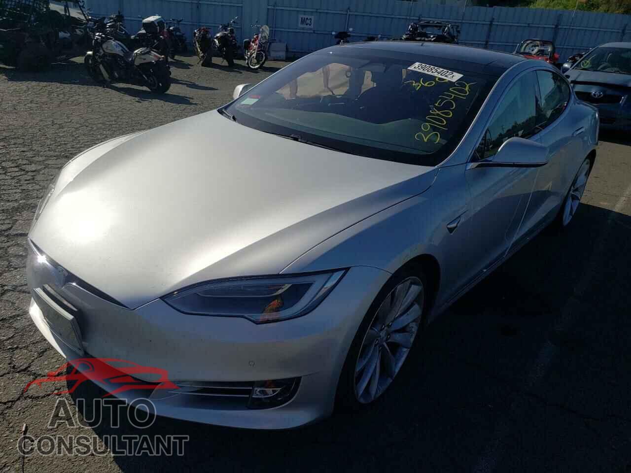 TESLA MODEL S 2017 - 5YJSA1E24HF188024