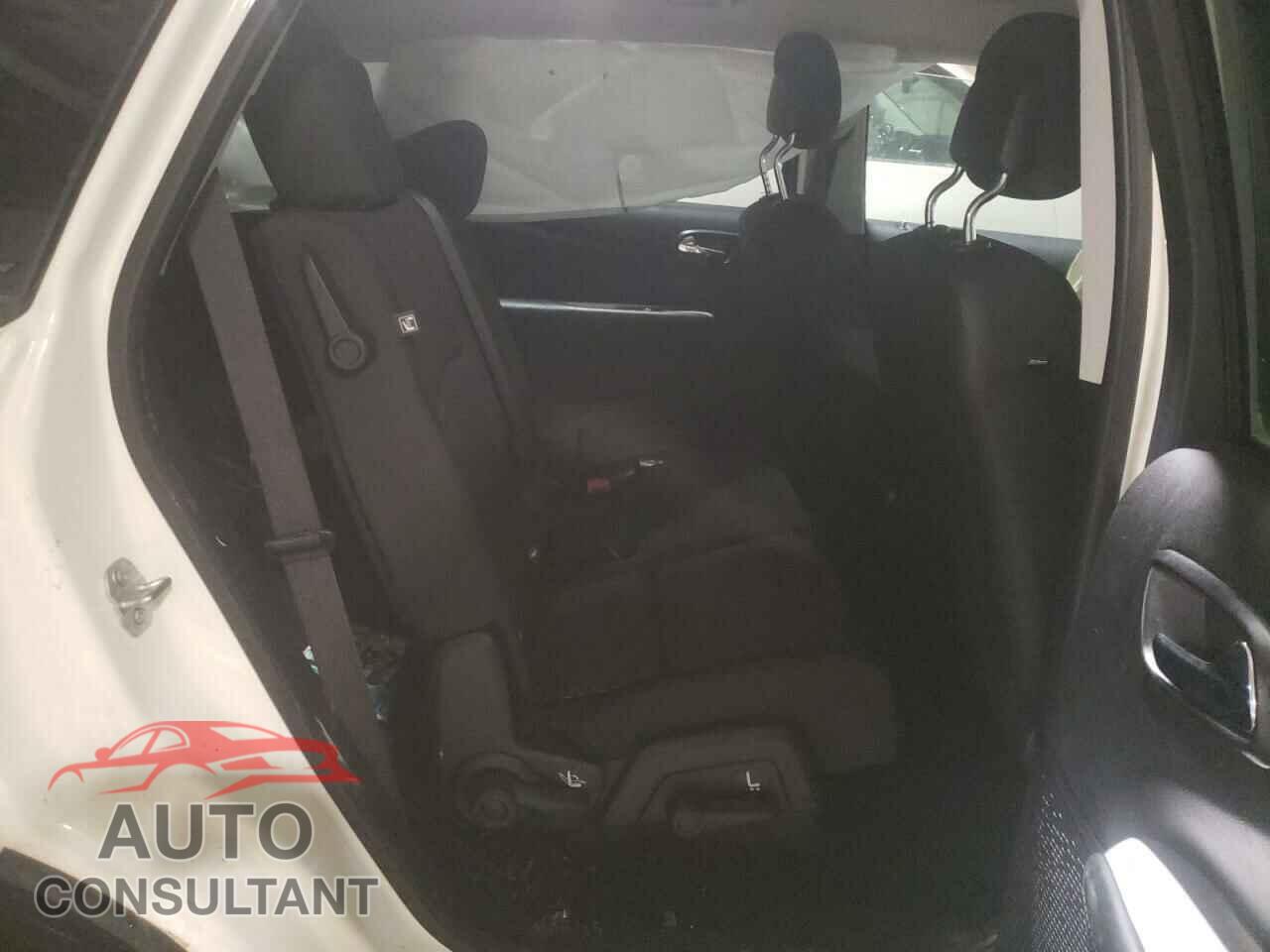 DODGE JOURNEY 2018 - 3C4PDCBG3JT430026