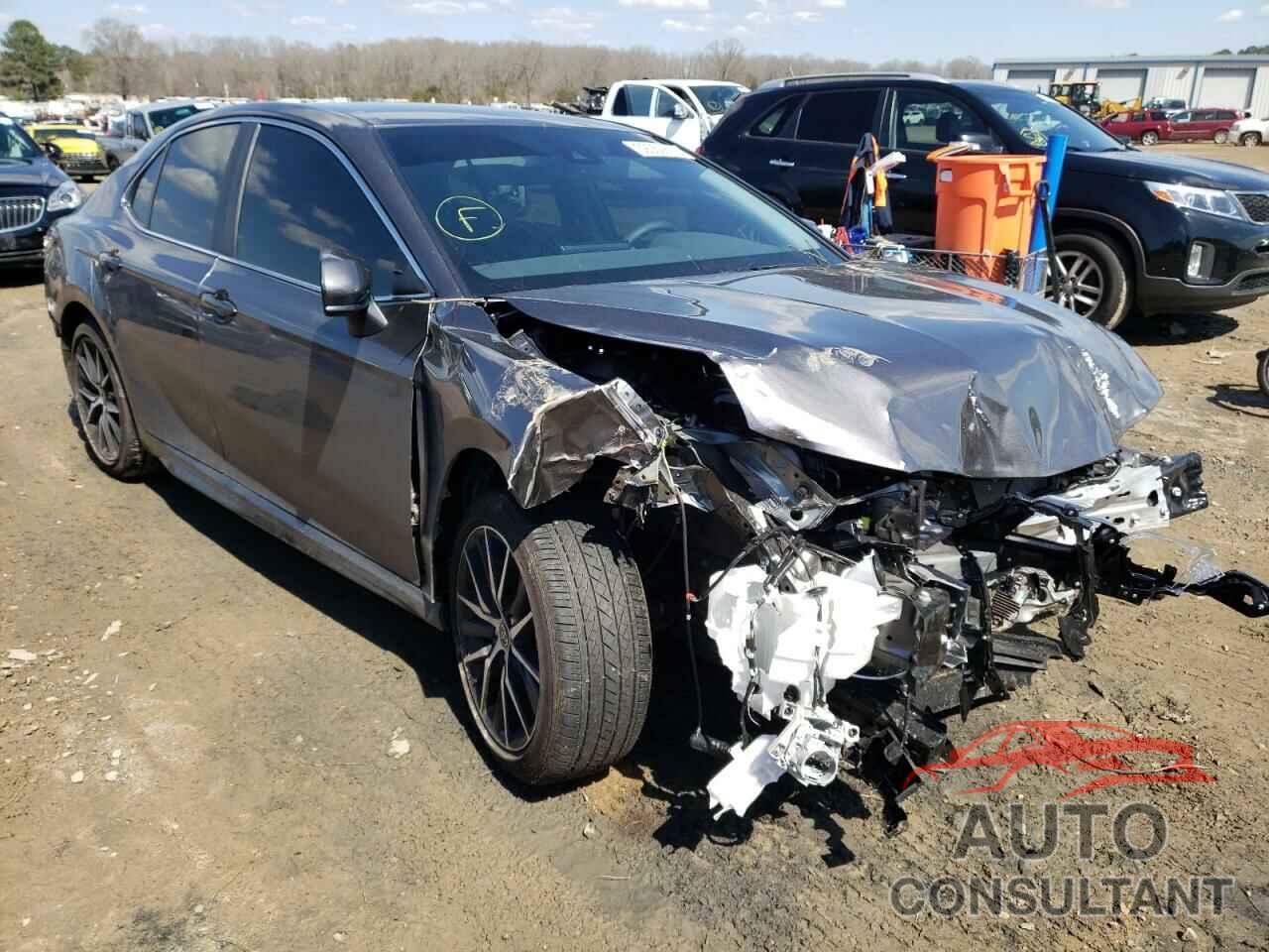 TOYOTA CAMRY 2021 - 4T1G11AK1MU496809