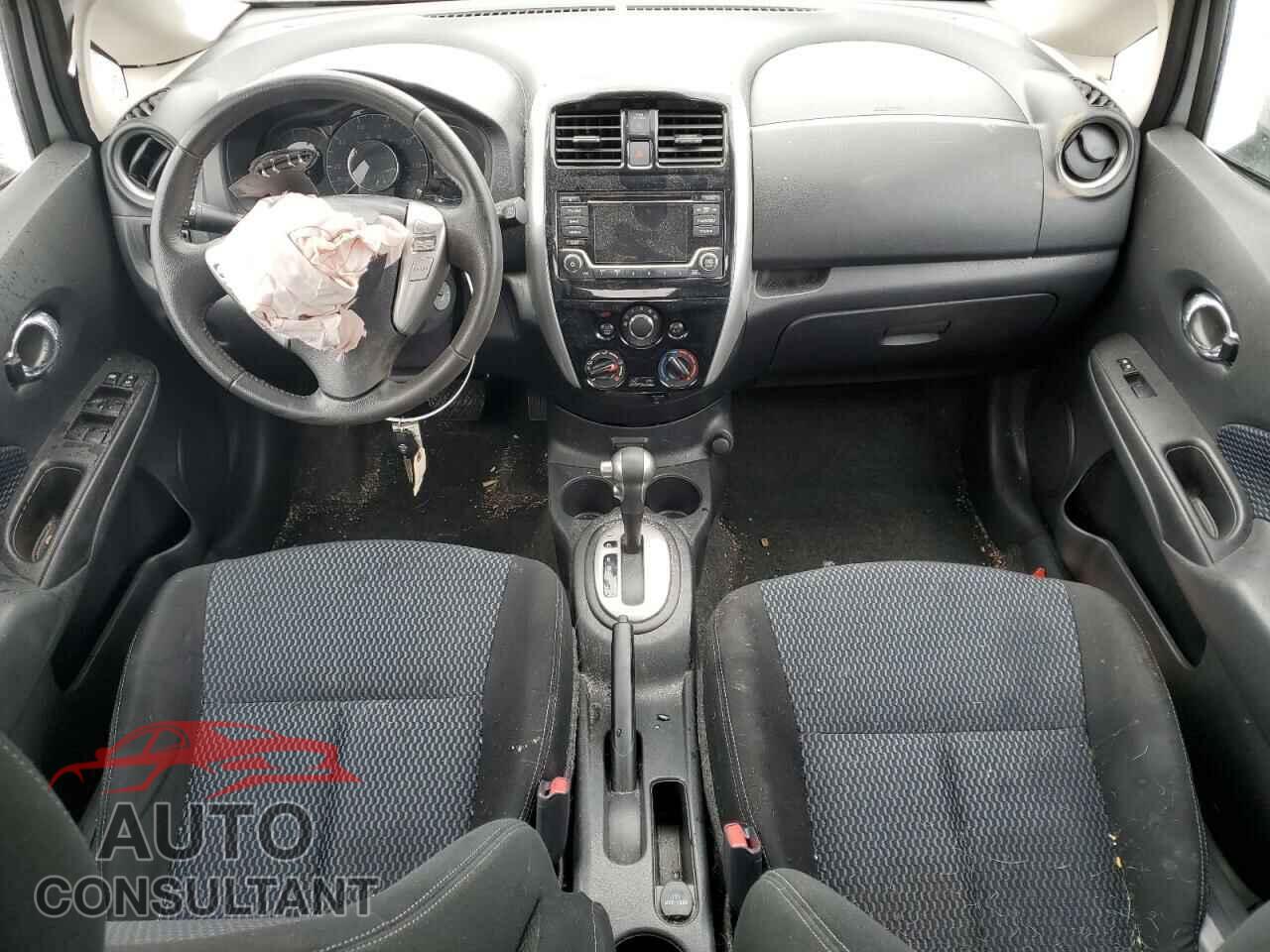 NISSAN VERSA 2017 - 3N1CE2CP4HL355452