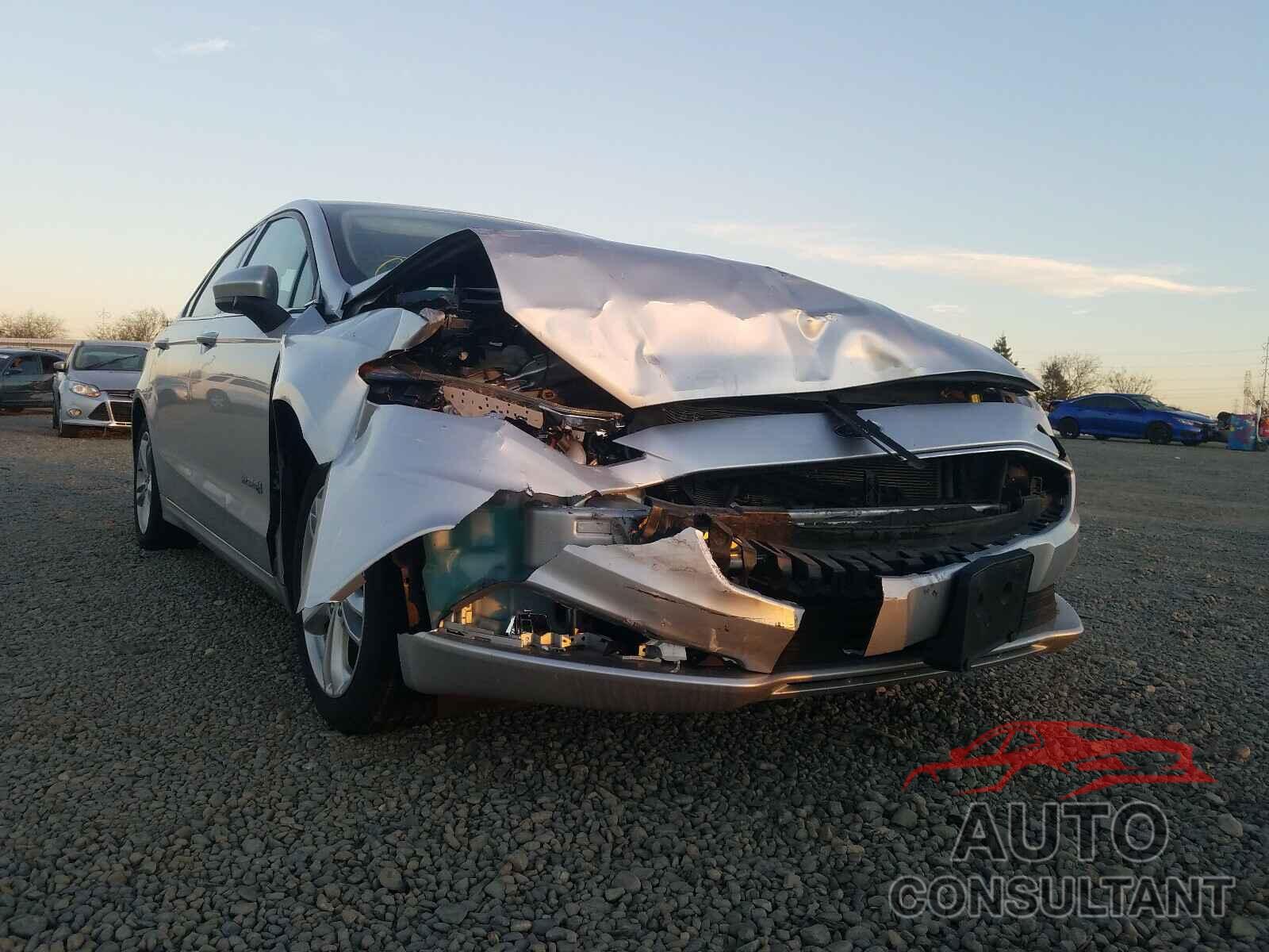 FORD FUSION 2018 - 3FA6P0LU4JR178215