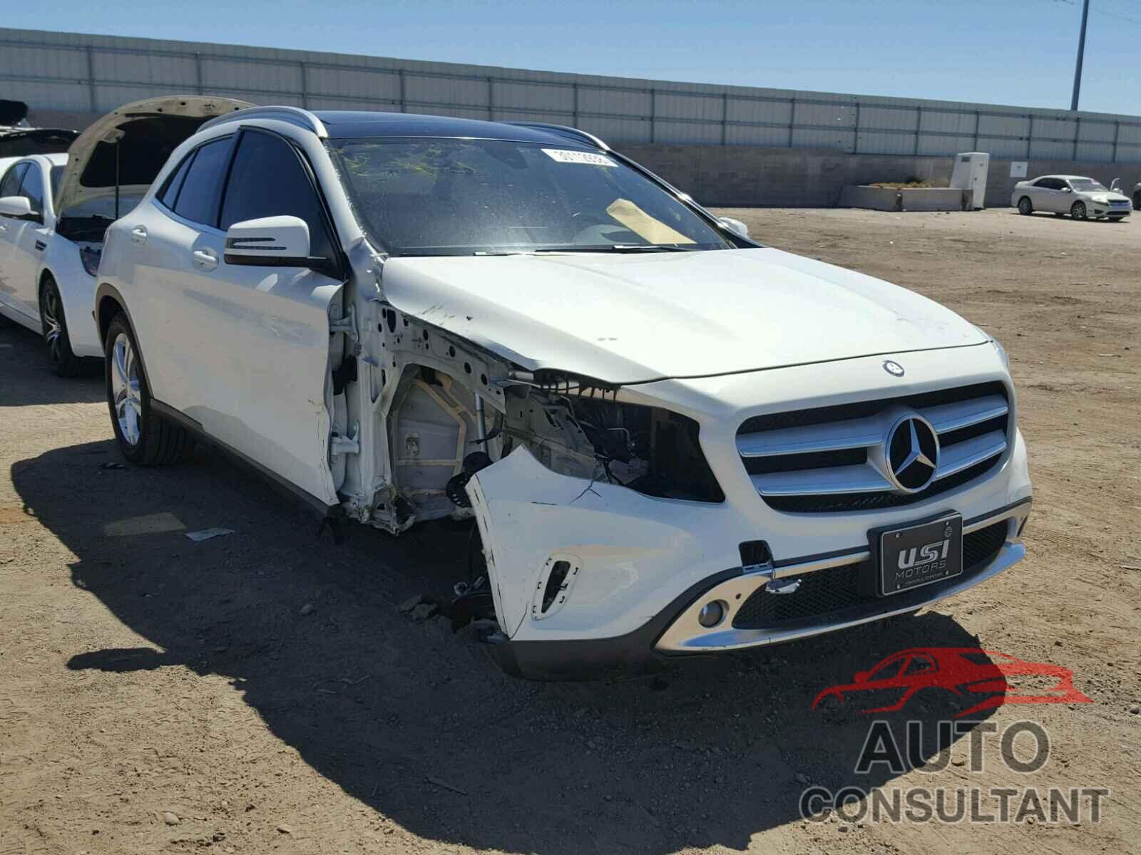 MERCEDES-BENZ GLA250 2017 - WDCTG4GB9HJ327889