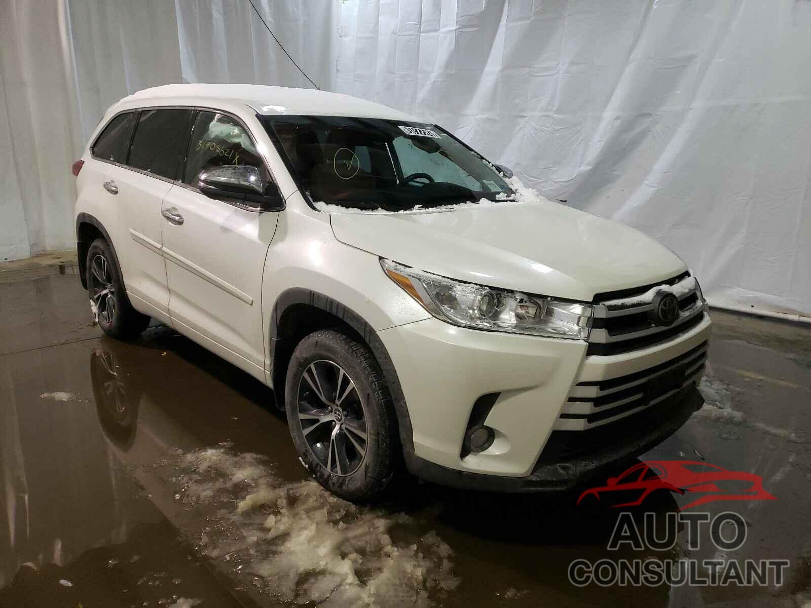 TOYOTA HIGHLANDER 2018 - 5TDBZRFH5JS911777