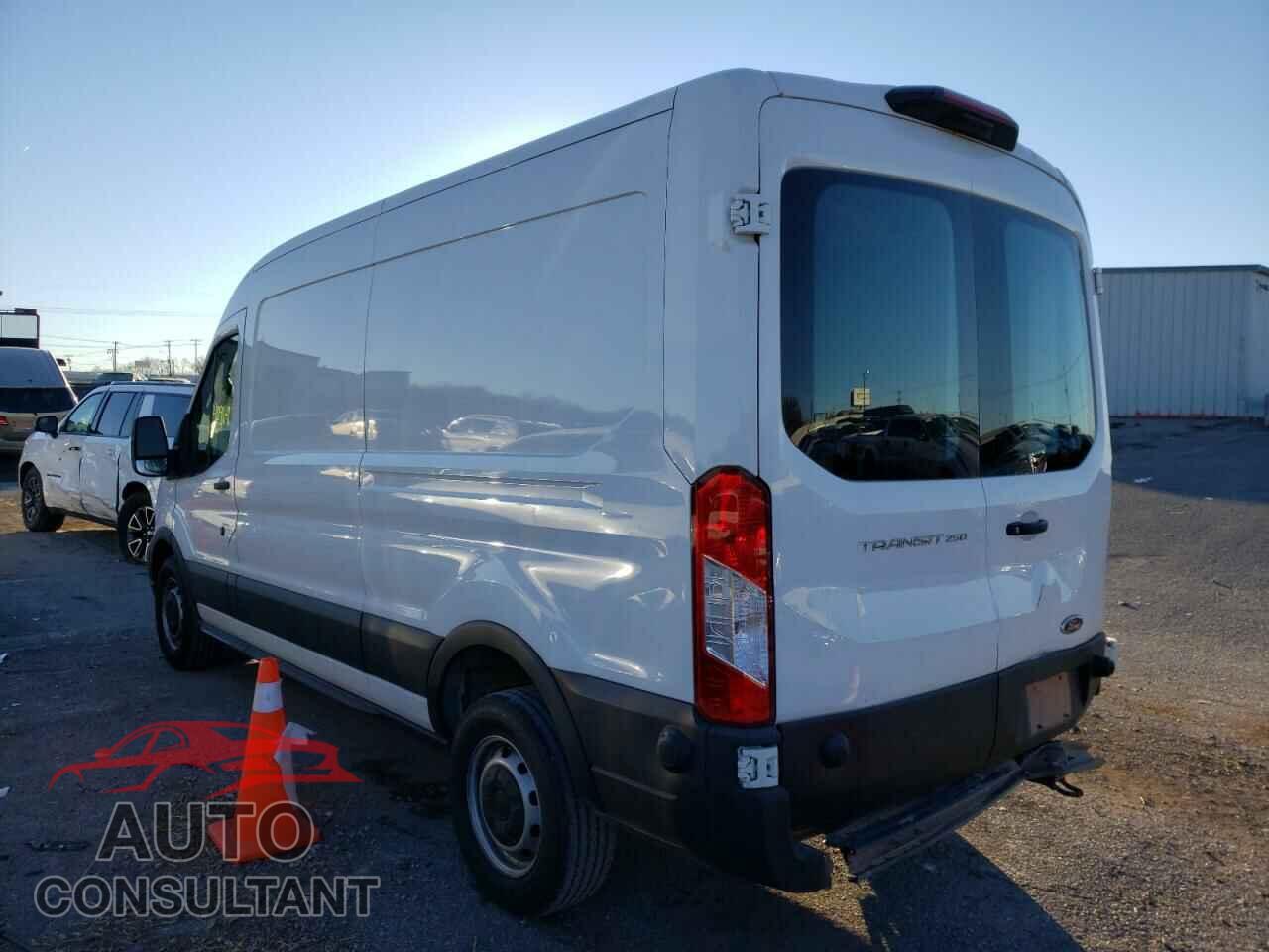 FORD TRANSIT CO 2020 - 1FTBR1C87LKA04769