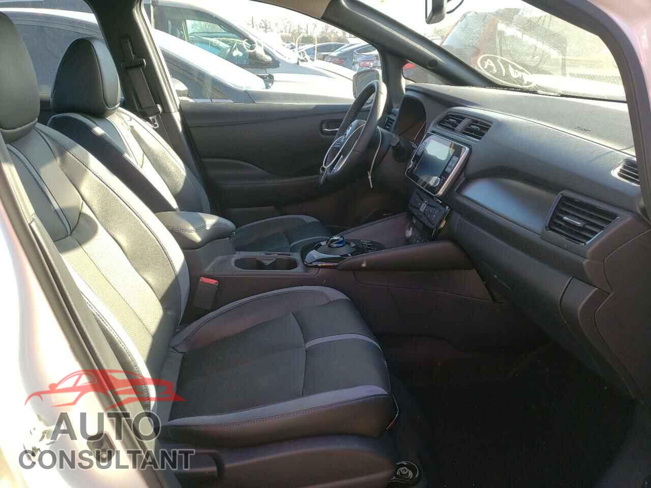 NISSAN LEAF 2020 - 1N4BZ1DP2LC304029
