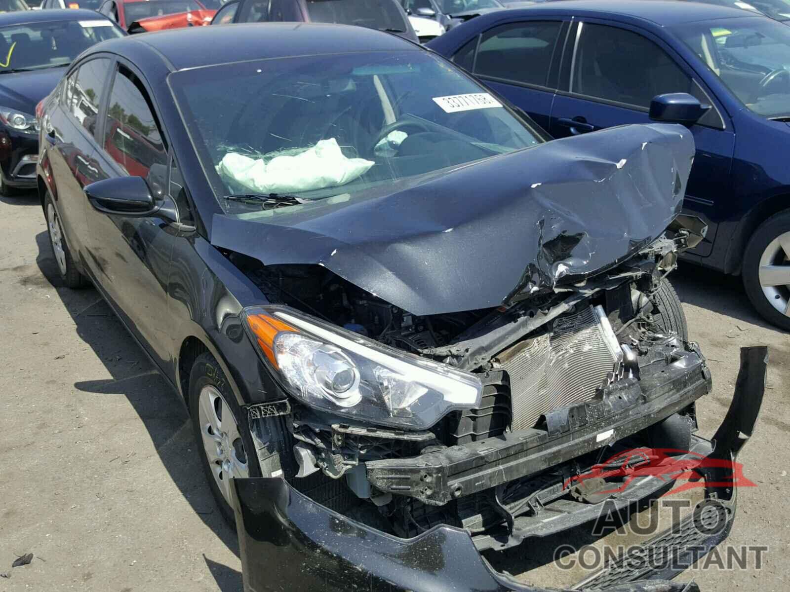 KIA FORTE 2016 - KNAFK4A62G5483385