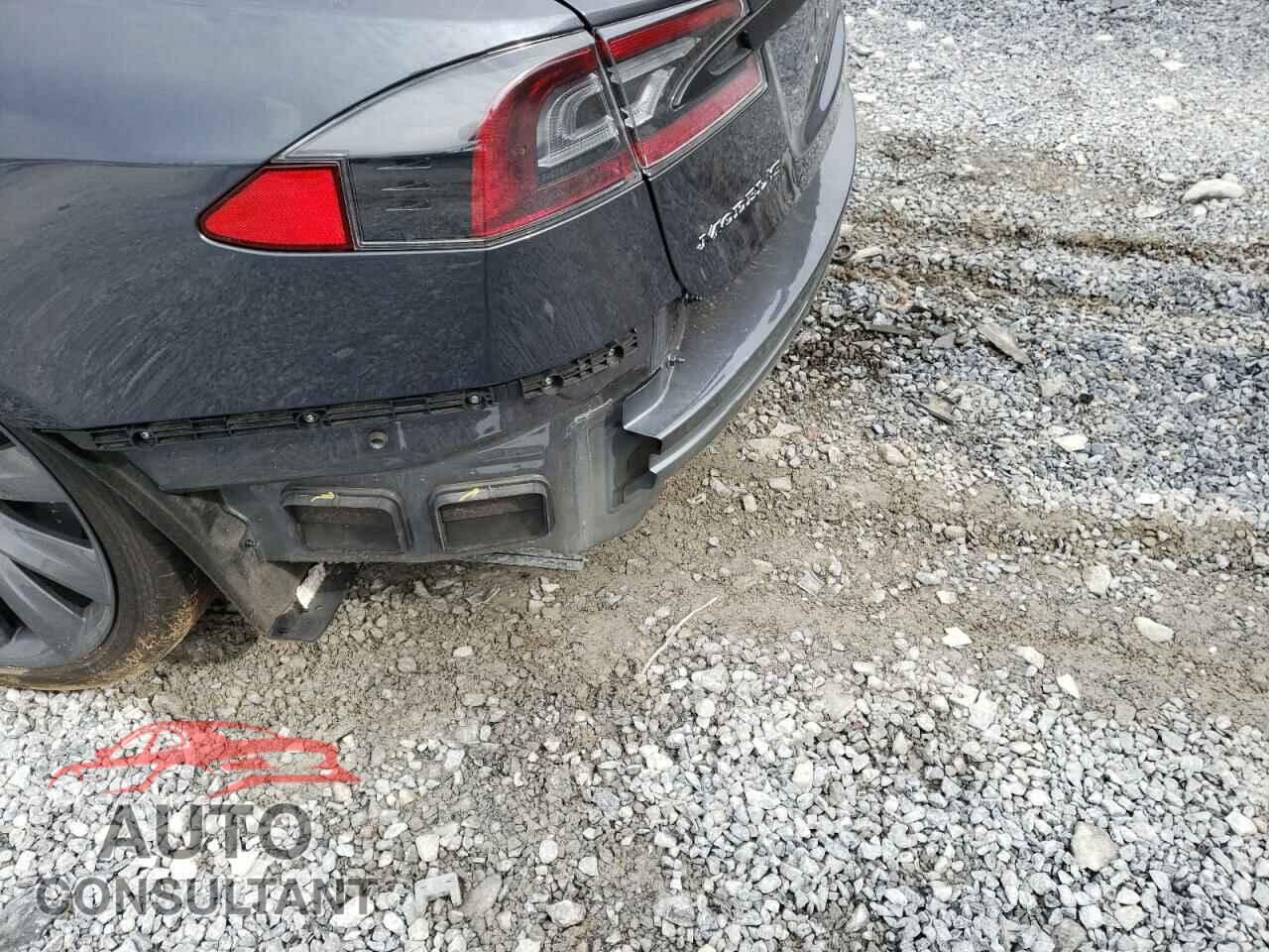 TESLA MODEL S 2017 - 5YJSA1E26HF228944