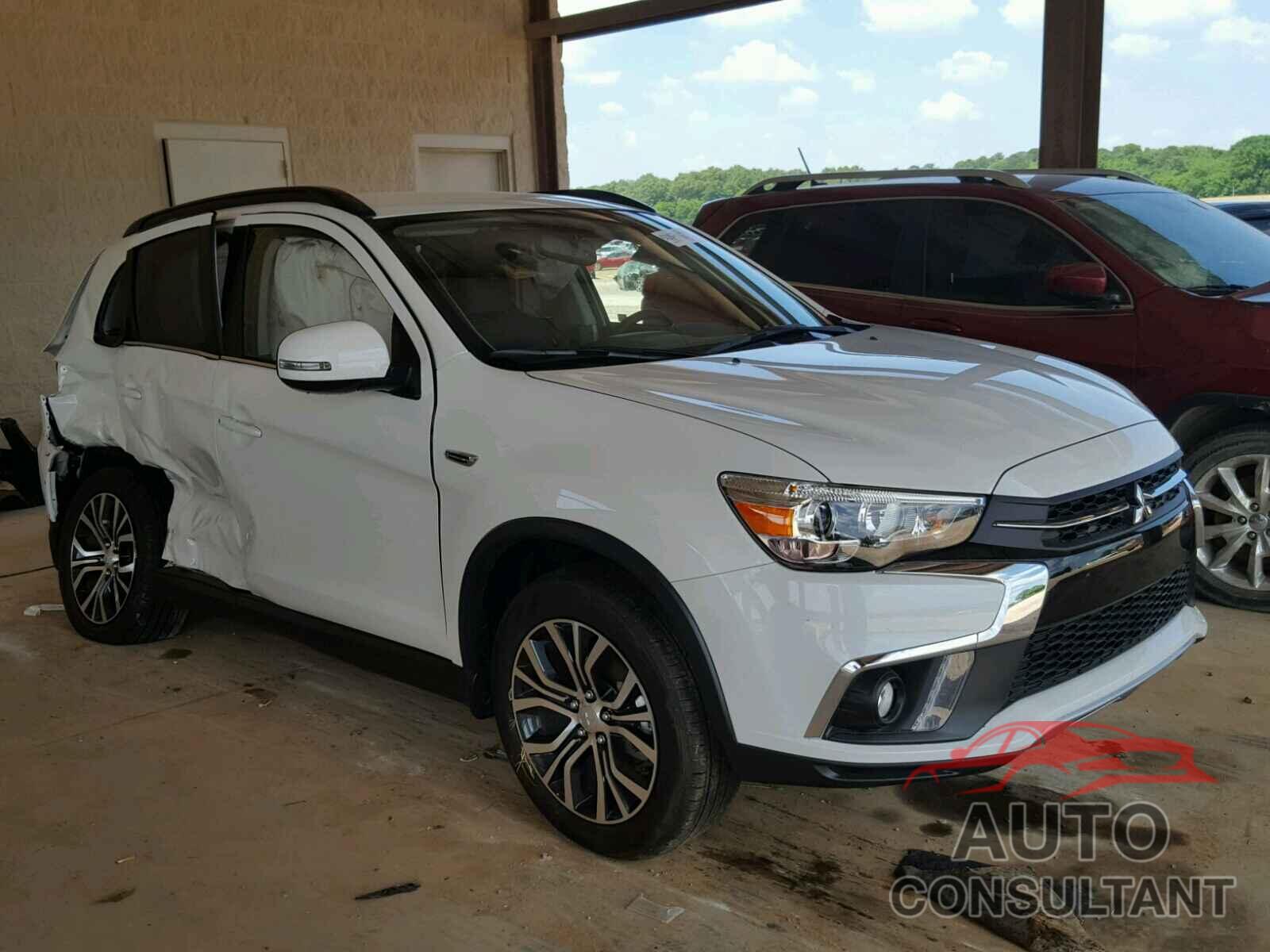 MITSUBISHI OUTLANDER 2018 - JA4AP4AW8JZ010602