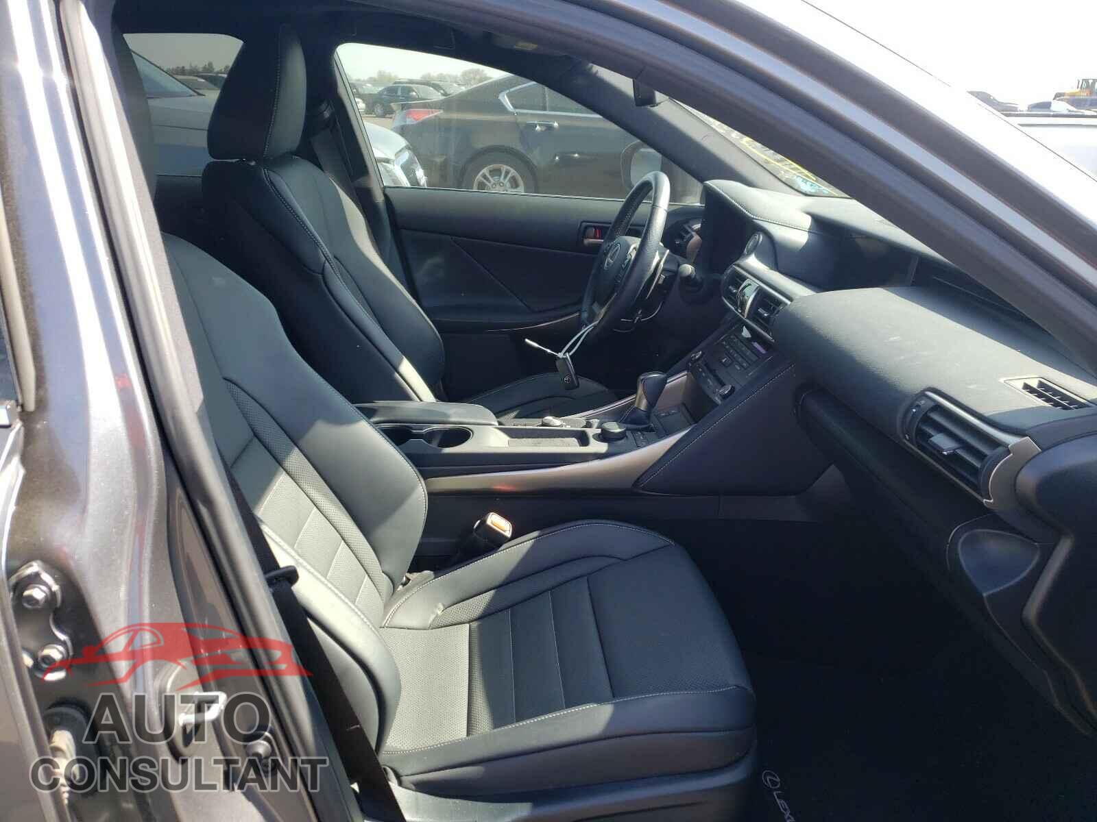 LEXUS IS 2019 - JTHBA1D25K5094520