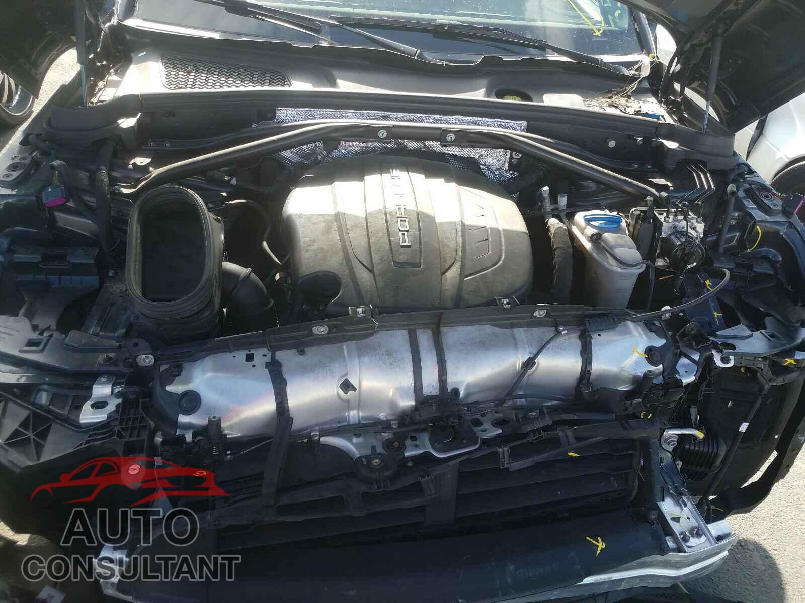 PORSCHE MACAN 2017 - WP1AA2A53HLB04837