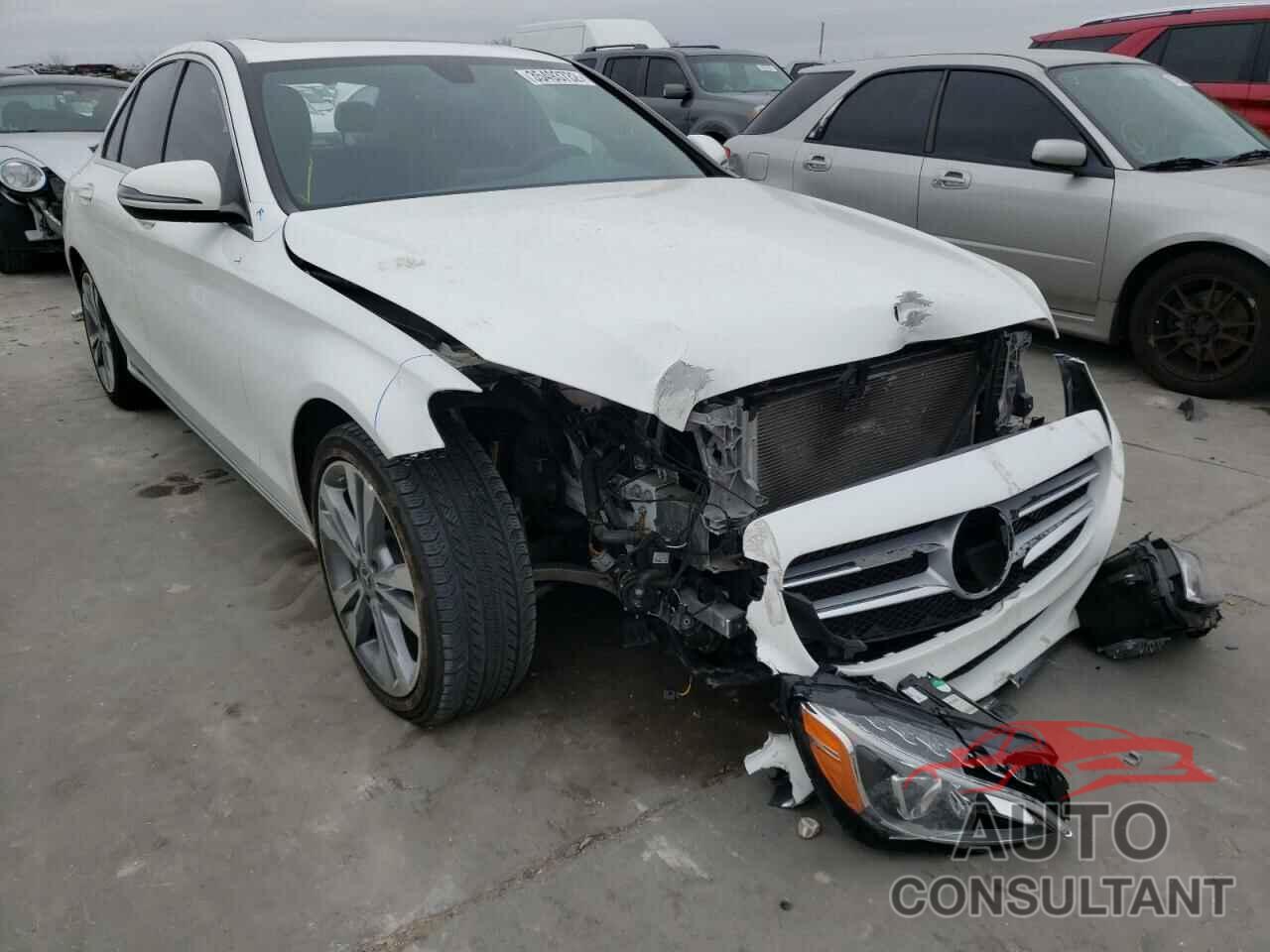 MERCEDES-BENZ C-CLASS 2018 - 55SWF4JB8JU280610