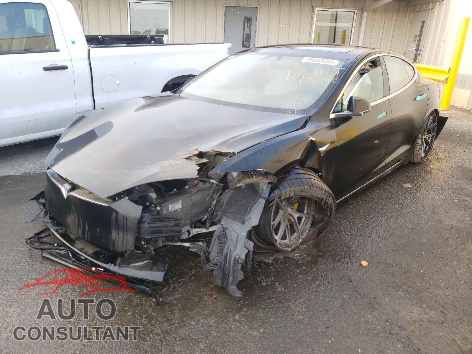 TESLA MODEL S 2018 - 5YJSA1E41JF273104
